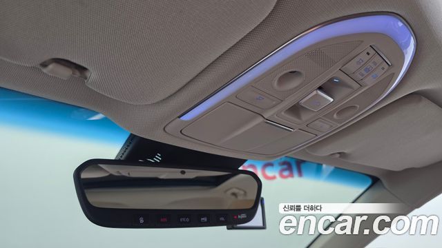 Genesis G80 2018 — photo 27