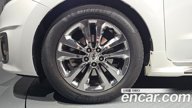 Kia Canival 2017 — photo 5
