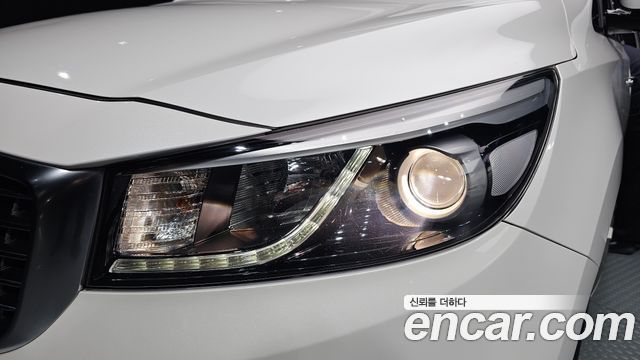Kia Canival 2017 — photo 8