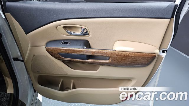 Kia Canival 2017 — photo 15