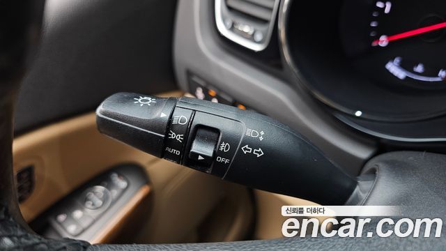 Kia Canival 2017 — photo 31