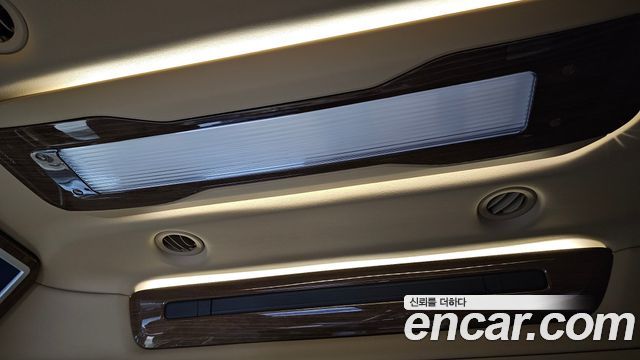 Kia Canival 2017 — photo 36