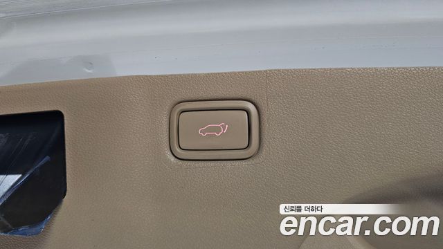 Kia Canival 2017 — photo 41