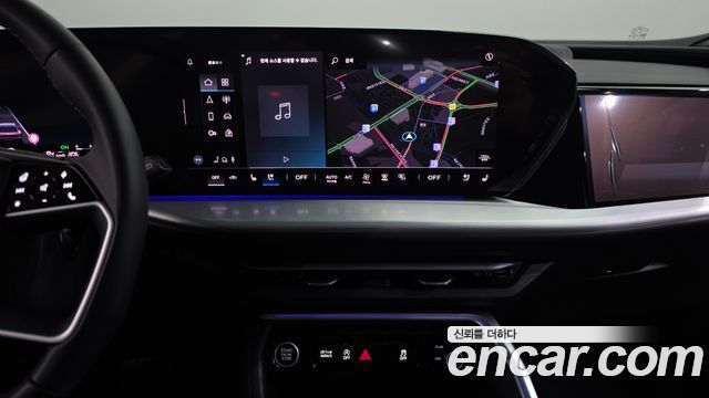 Audi Q5 2025 — photo 10