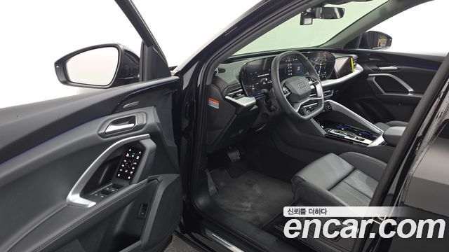 Audi Q5 2025 — photo 27