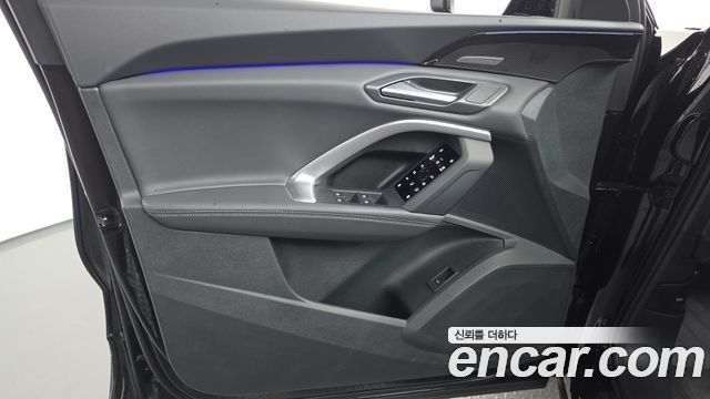 Audi Q5 2025 — photo 30