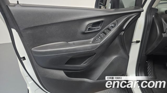 Chevrolet Korea Trax 2015 — photo 14