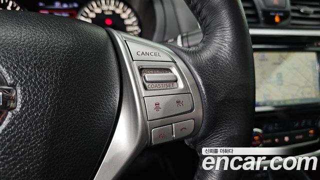 Nissan Altima 2018 — photo 26