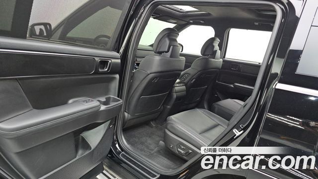 Hyundai Santafe 2024 — photo 16