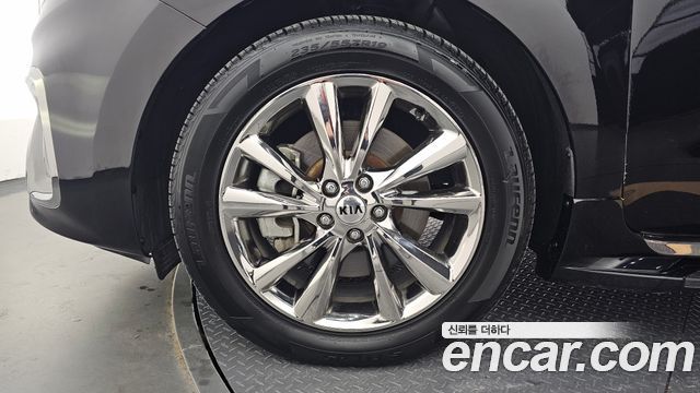 Kia Canival 2019 — photo 5