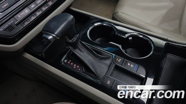 Kia Canival 2019 — photo 9