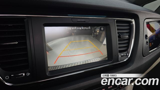 Kia Canival 2019 — photo 14