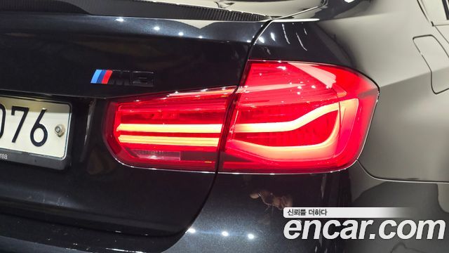 BMW M3 2018 — photo 9