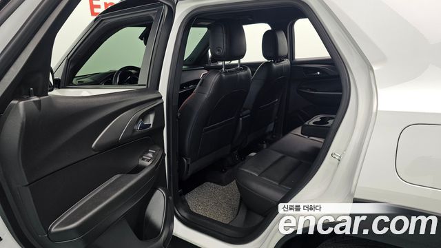 Chevrolet Korea Trailblazer 2022 — photo 16