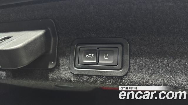 Audi A6 2020 — photo 24