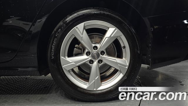 Audi A6 2020 — photo 7