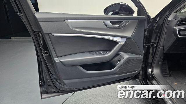 Audi A6 2020 — photo 14