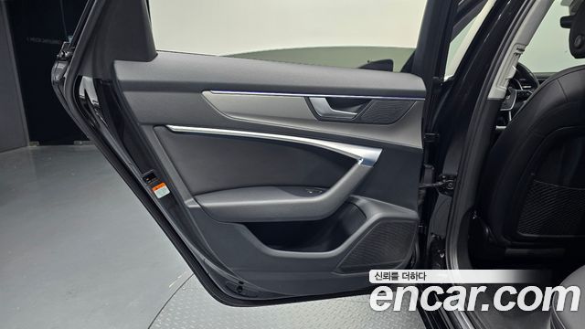 Audi A6 2020 — photo 15