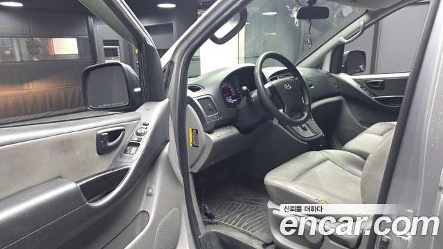 Hyundai Starex 2016 — photo 10