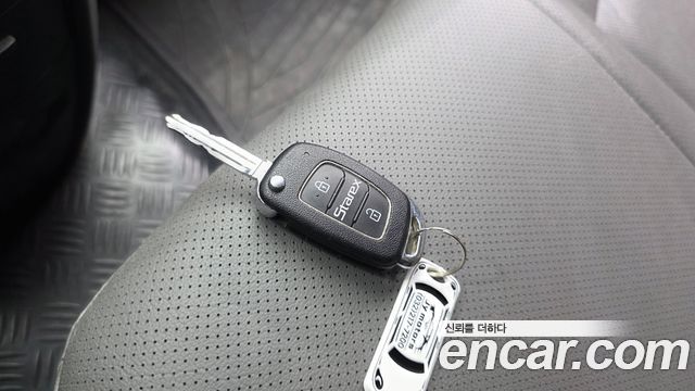 Hyundai Starex 2016 — photo 17