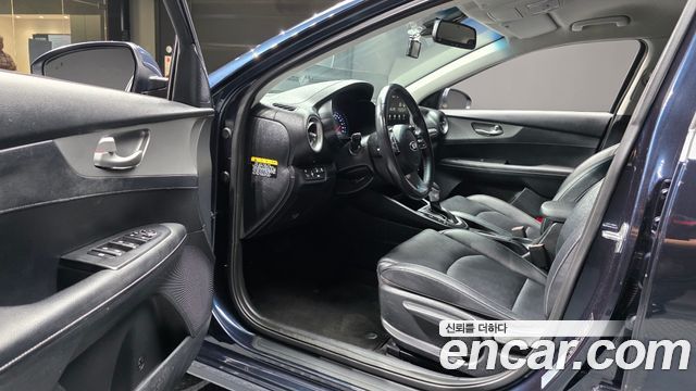 Kia K3 2020 — photo 13