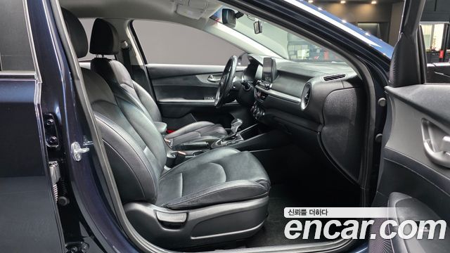 Kia K3 2020 — photo 16