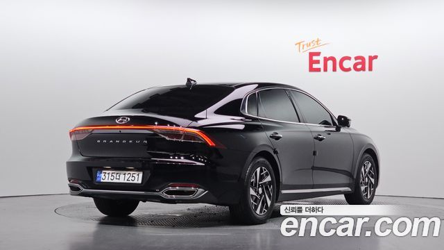 Hyundai Grandeur 2023 — photo 2