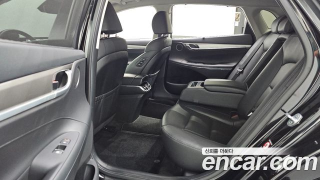Hyundai Grandeur 2023 — photo 18