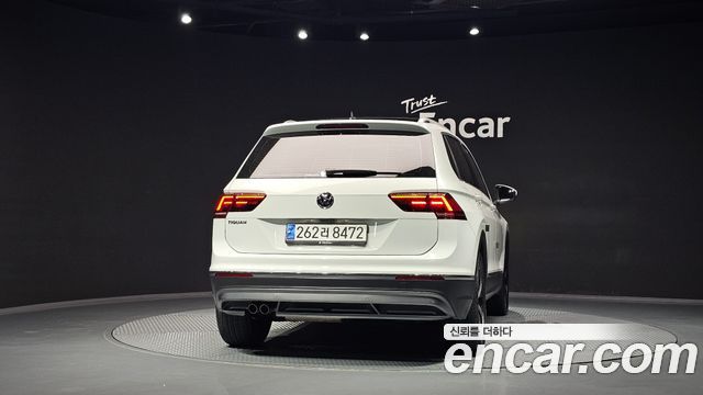 Volkswagen Tiguan 2020 — photo 4