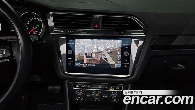 Volkswagen Tiguan 2020 — photo 20