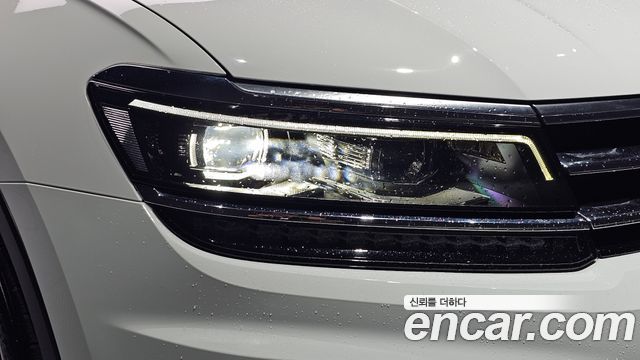 Volkswagen Tiguan 2020 — photo 8