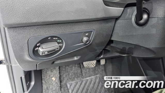 Volkswagen Tiguan 2020 — photo 34