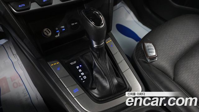 Hyundai AVANTE 2020 — photo 9