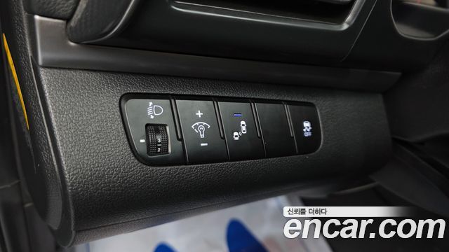 Hyundai AVANTE 2020 — photo 17