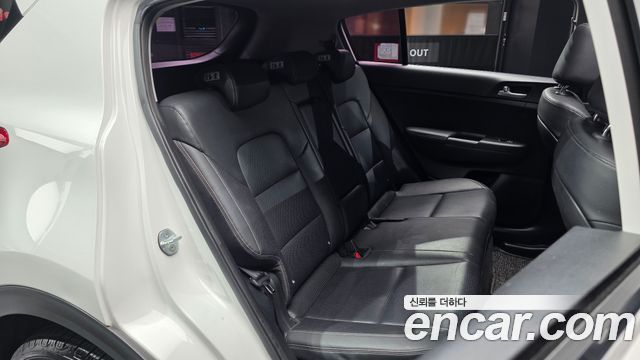 Kia Sportage 2016 — photo 17