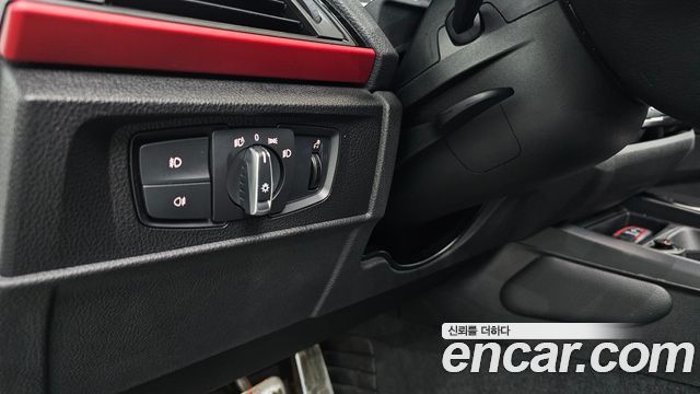 BMW 1-Series 2016 — photo 17