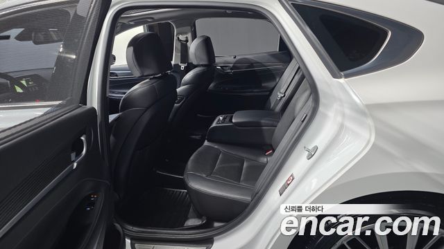 Hyundai Grandeur 2018 — photo 17