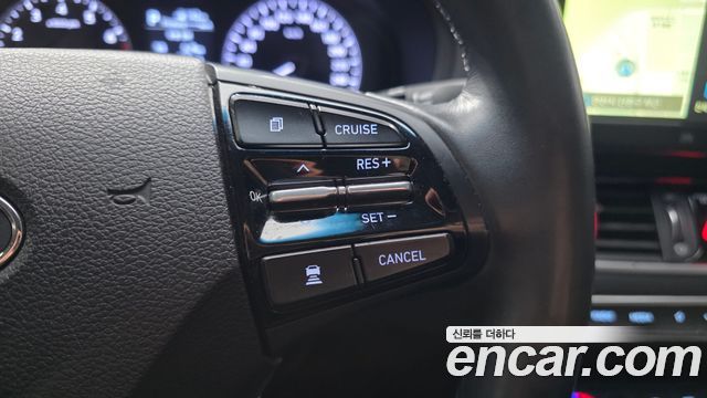 Hyundai Grandeur 2018 — photo 23