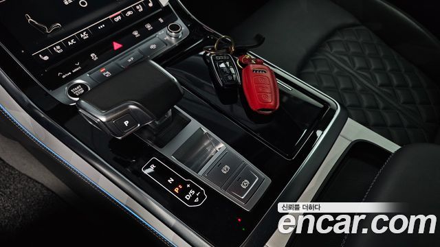 Audi Q7 2023 — photo 12