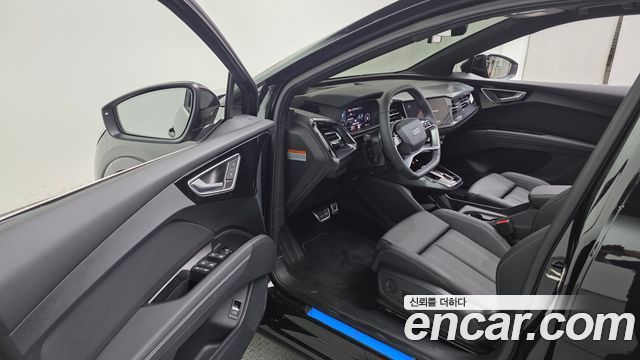 Audi Q4 e-tron 2026 — photo 13