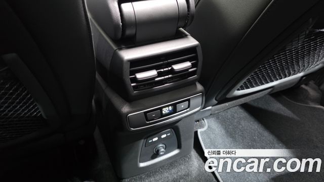 Audi Q4 e-tron 2026 — photo 25