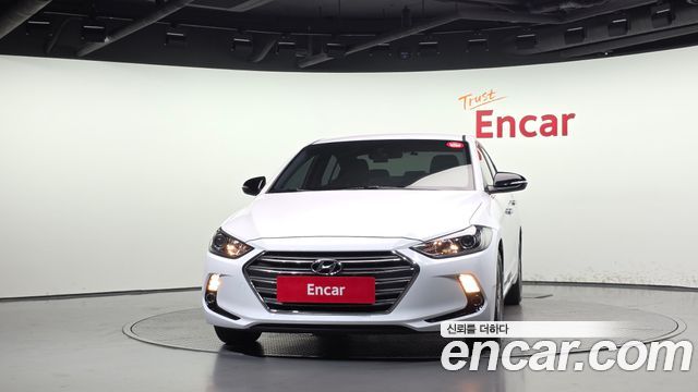 Hyundai AVANTE 2017 — photo 3