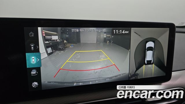 Genesis GV60 2022 — photo 22