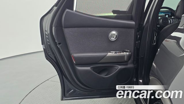Genesis GV60 2022 — photo 15