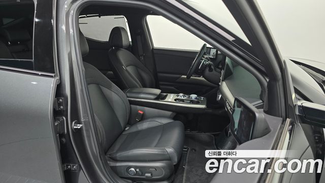 Genesis GV60 2022 — photo 16