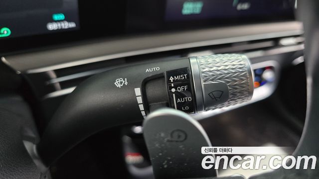 Genesis GV60 2022 — photo 30
