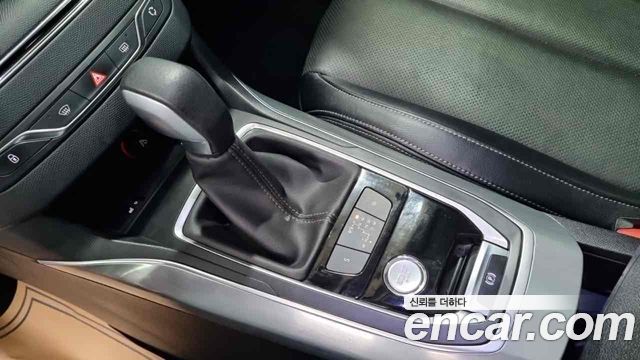 Peugeot 308 2015 — photo 9