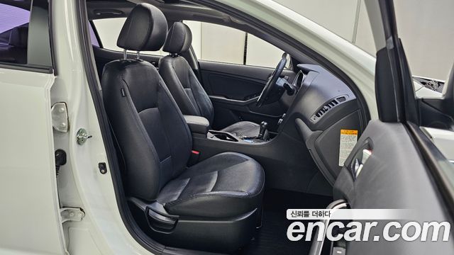 Kia K5 2014 — photo 16