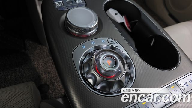 Genesis GV60 2022 — photo 12