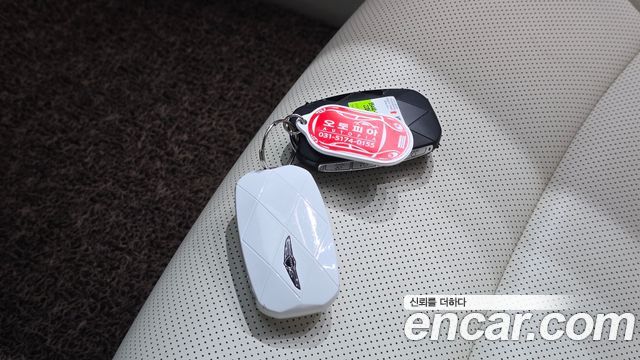 Genesis GV60 2022 — photo 23